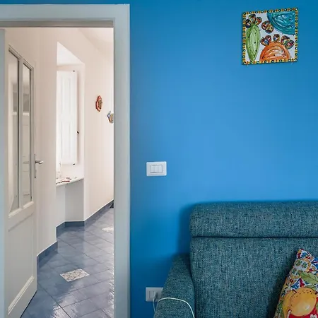 Apartment Blue Carlotta